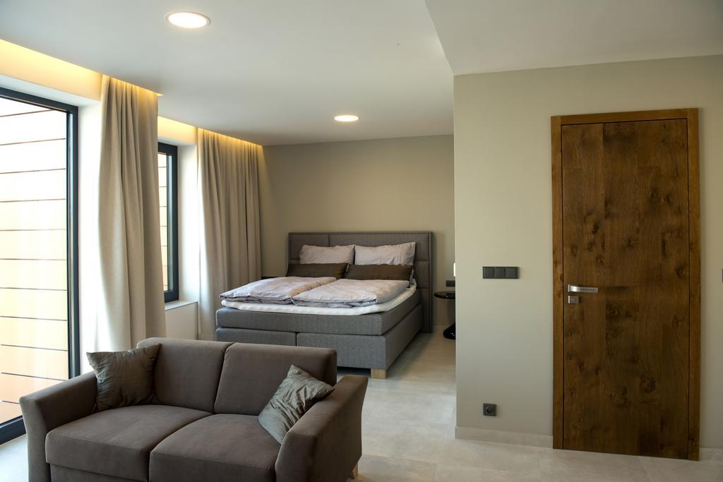 Mg Restaurace/Luxury Apartments Млада-Болеслав Экстерьер фото
