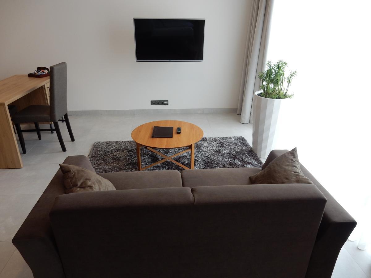 Mg Restaurace/Luxury Apartments Млада-Болеслав Экстерьер фото